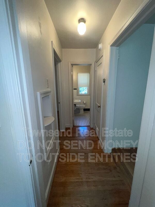 Building Photo - 507 Martine Rd