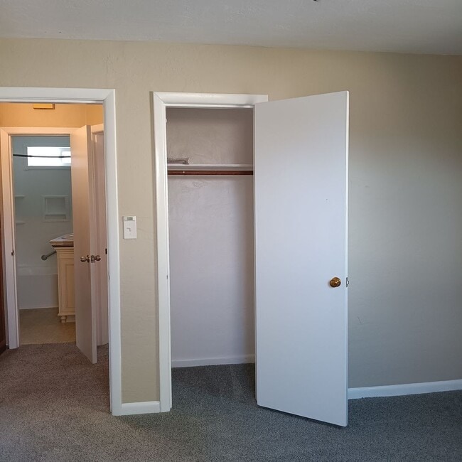 Building Photo - Charming Place To Call Home in Salem