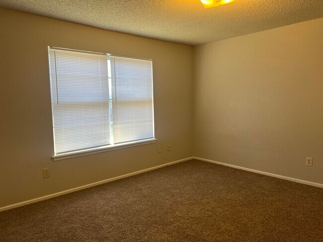 Building Photo - 6509 21st St