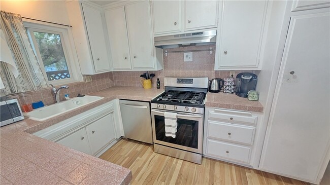 Building Photo - 24438 Ward St