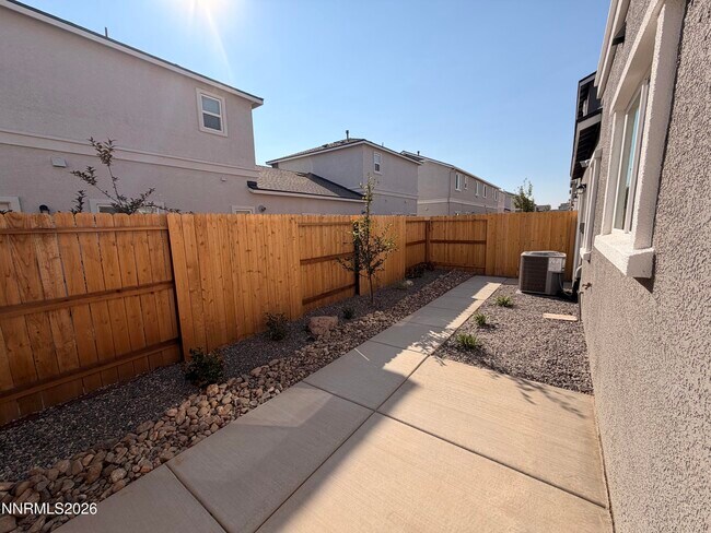 Building Photo - 8406 Vermilion Dr