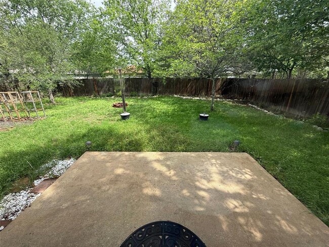 Building Photo - 224 Jim Miller Dr