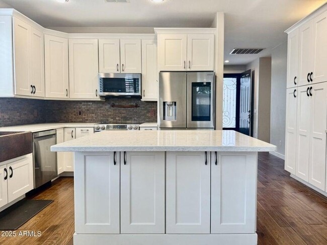 Building Photo - 191 W Beechnut Pl