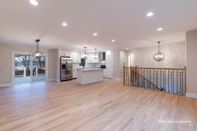 Building Photo - 24331 Davids Ct