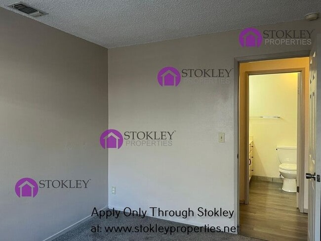 Building Photo - 1784 W Cypress Rd