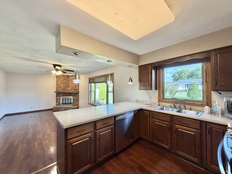 Building Photo - 4012 Oldwyck Dr