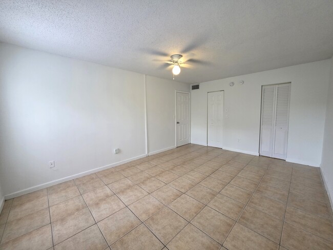 Building Photo - 2800 NW 56th Ave