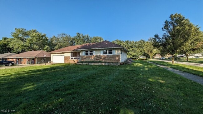 Building Photo - 523 Harris Rd