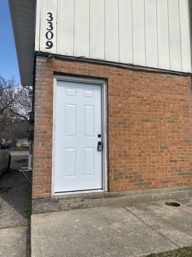 Building Photo - 3309 Roosevelt Blvd