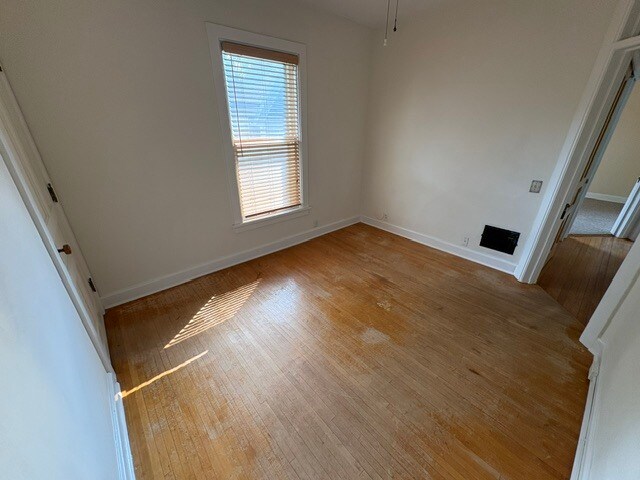 Building Photo - 840 Spaight St