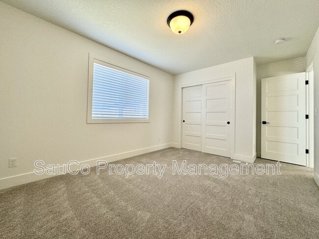 Building Photo - 1603 37th Ave