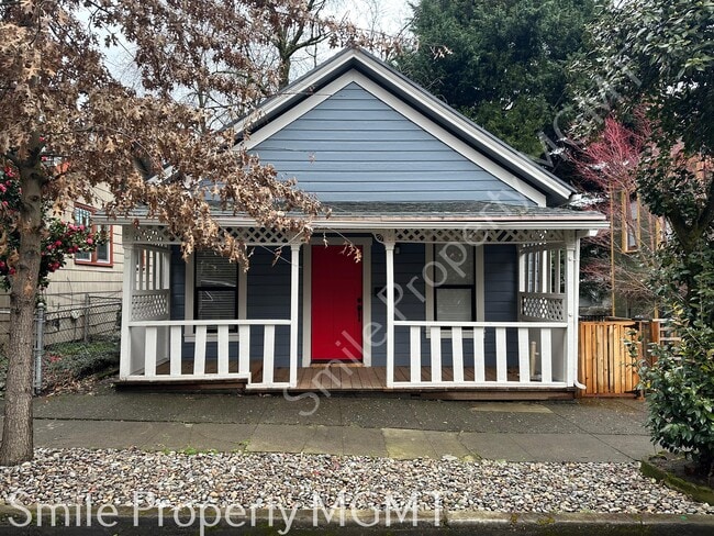 Primary Photo - 119 S Meade St