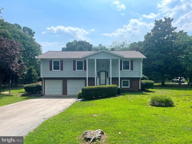 Building Photo - 40865 Spring House Ln