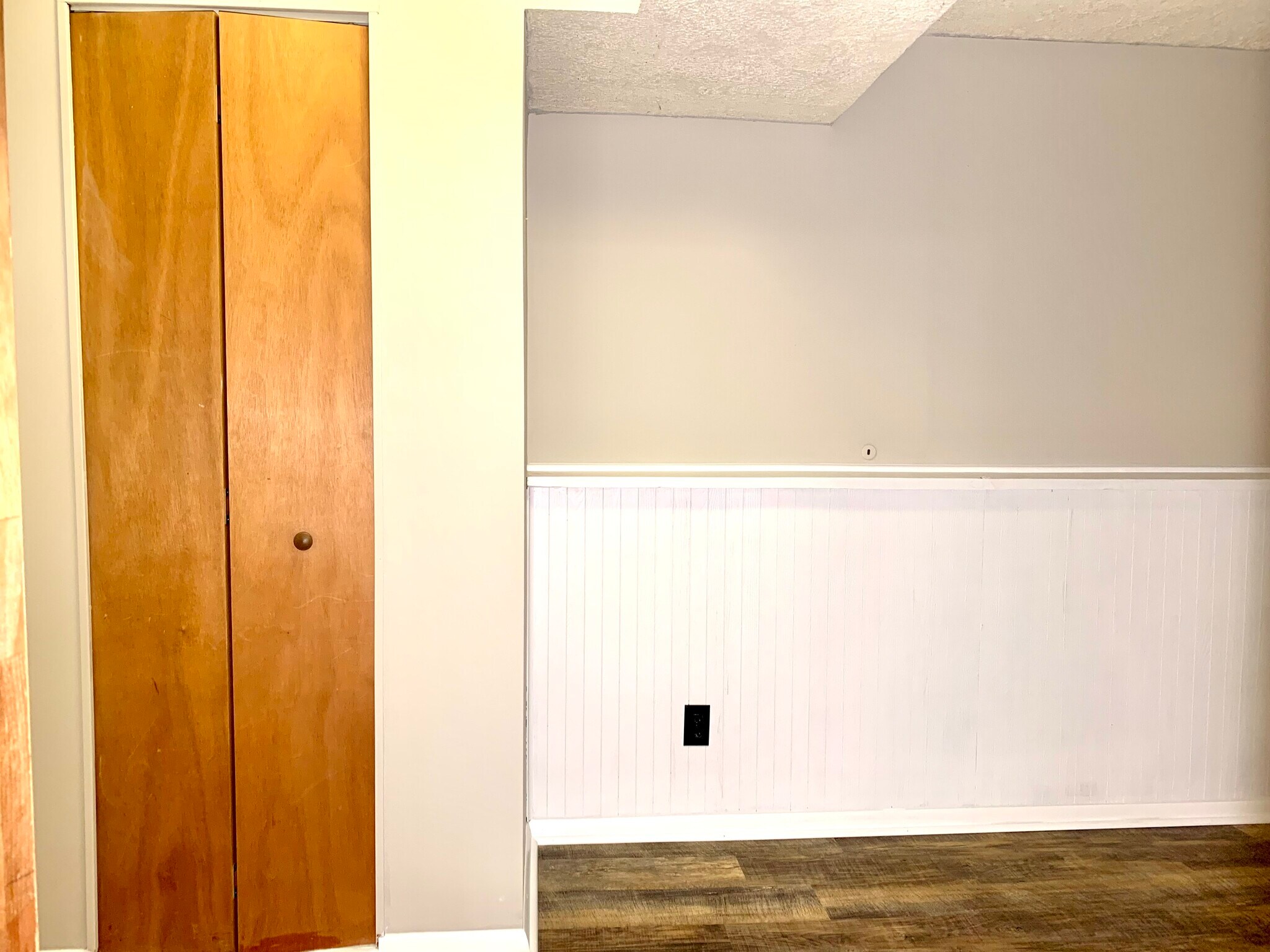 Bonus Room - 1891 Fernwood Pl