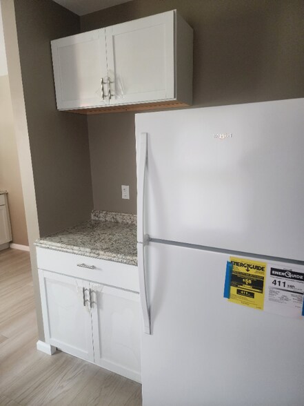 Building Photo - 17147 Santa Rosa Dr