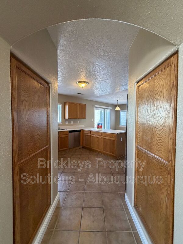 Building Photo - 10527 Brookline Pl NW