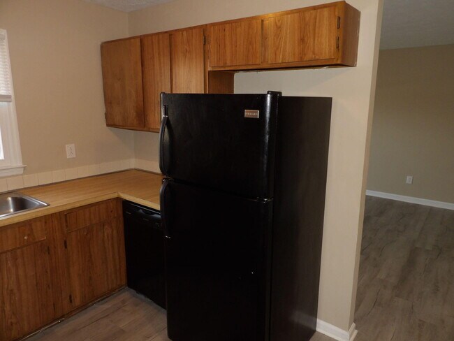 Building Photo - 115 Potomac Ct