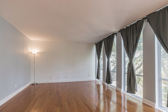 Building Photo - 287 14th St NW