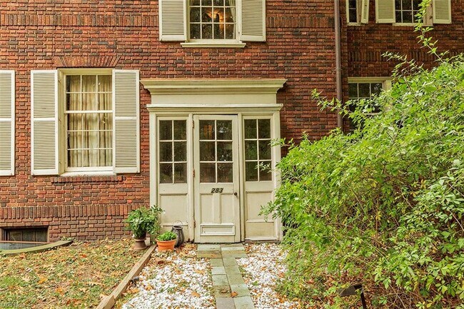 Building Photo - 283 Corning Dr