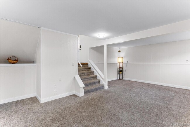 Building Photo - 22582 Winfield Rd