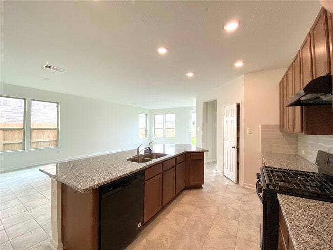 Building Photo - 28319 Aperture Ct