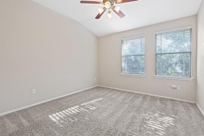 Building Photo - 10512 Wylie Dr