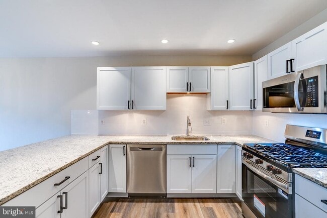 Building Photo - 4307 Chariot Ct