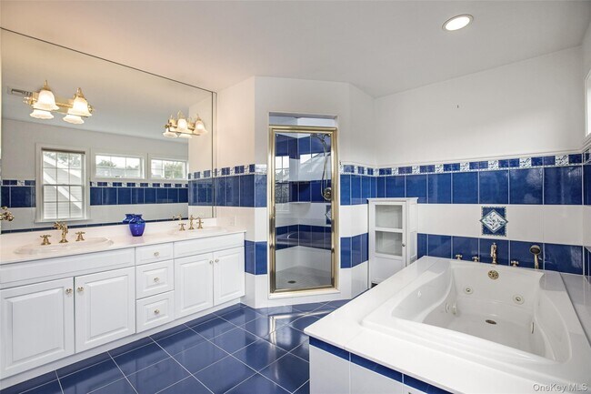 Building Photo - 423 English Pl