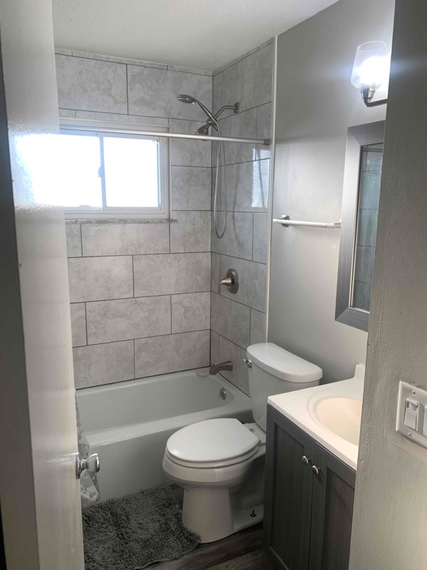 Building Photo - 1644 Coronet Dr