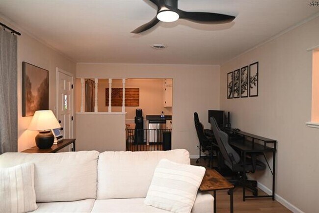 Building Photo - Spacious 4 Bedroom Brick Home Near Sheppard AFB with Fenced Backyard