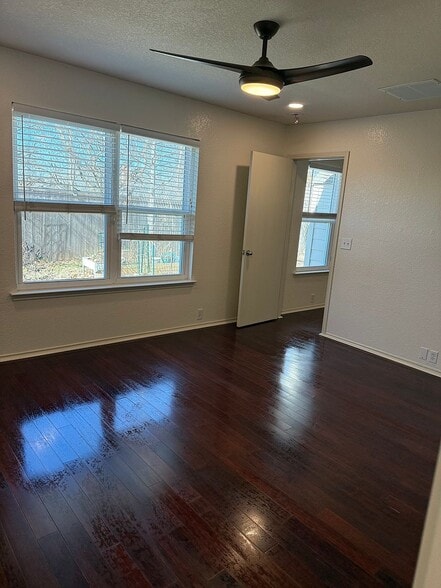 Building Photo - 1206 Pintail