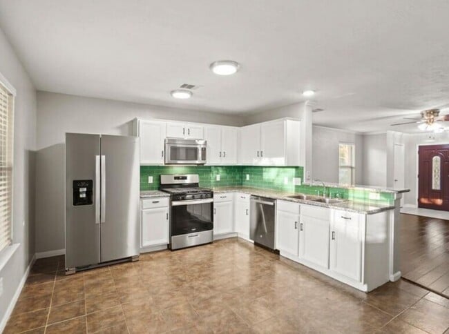 Building Photo - 7311 Kransburg Ranch Dr