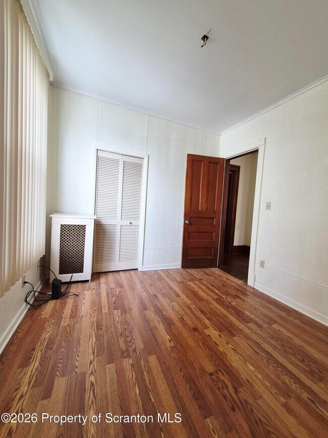 Building Photo - 109 Salem Ave