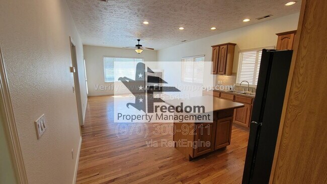 Building Photo - 555 Garden Grove Ct