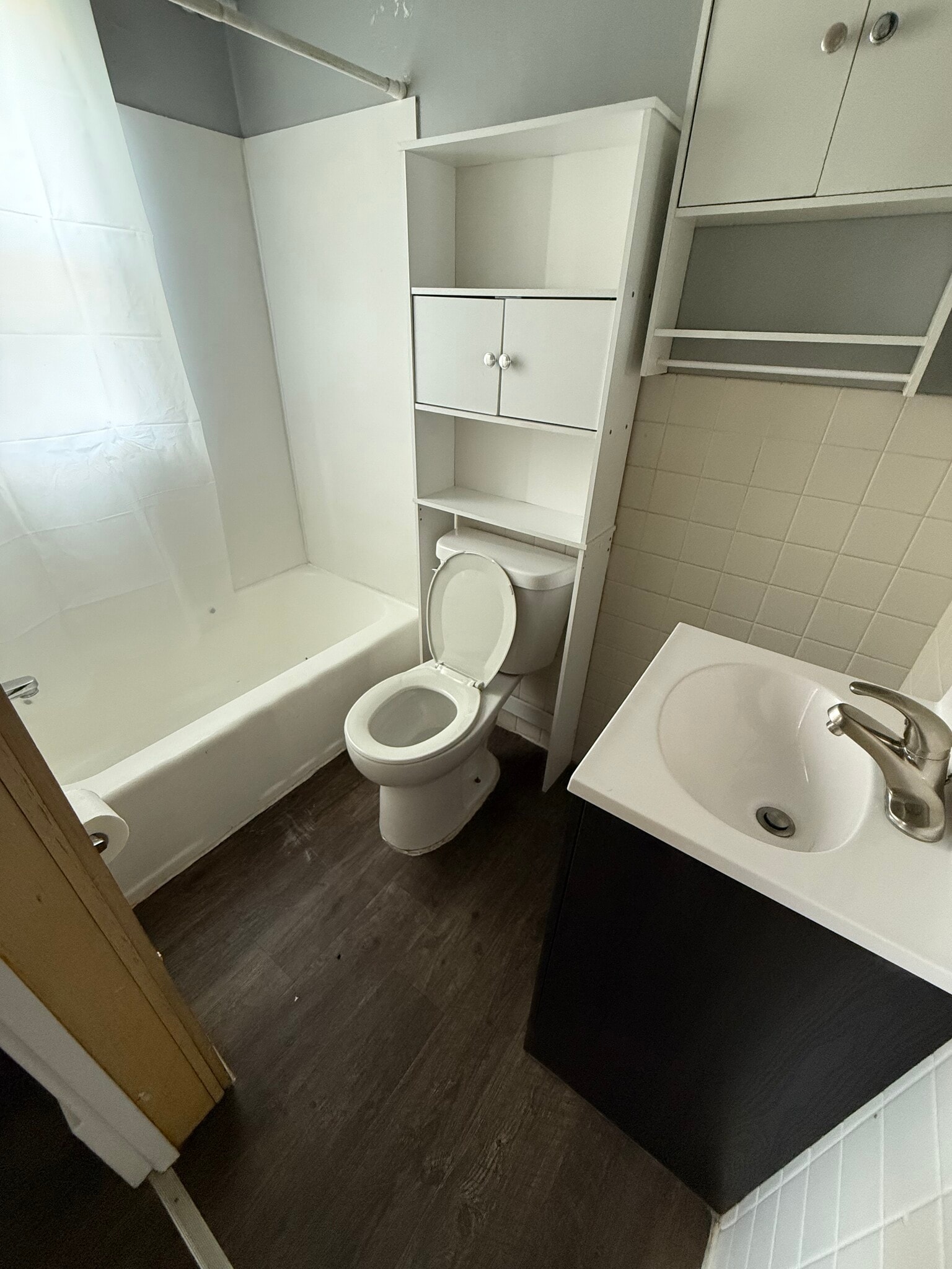 Building Photo - 1035 Durfee Ave