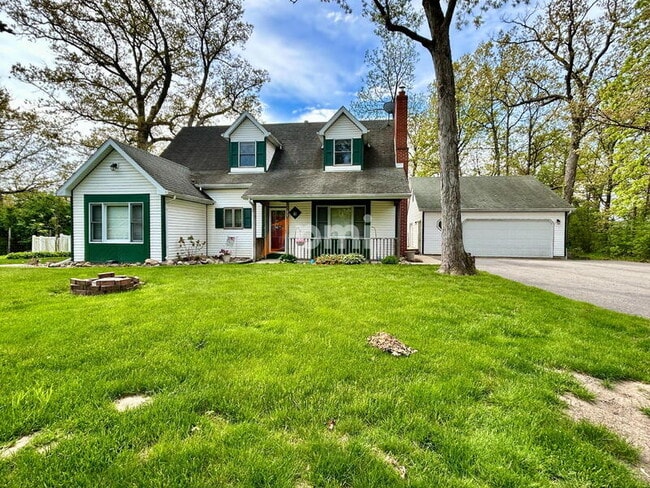 Primary Photo - 5107 White Oak Terrace
