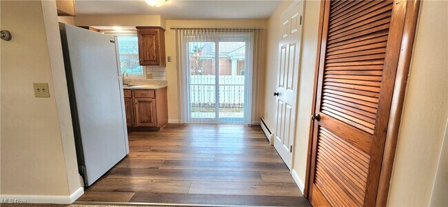 Building Photo - 204 Kennedy St