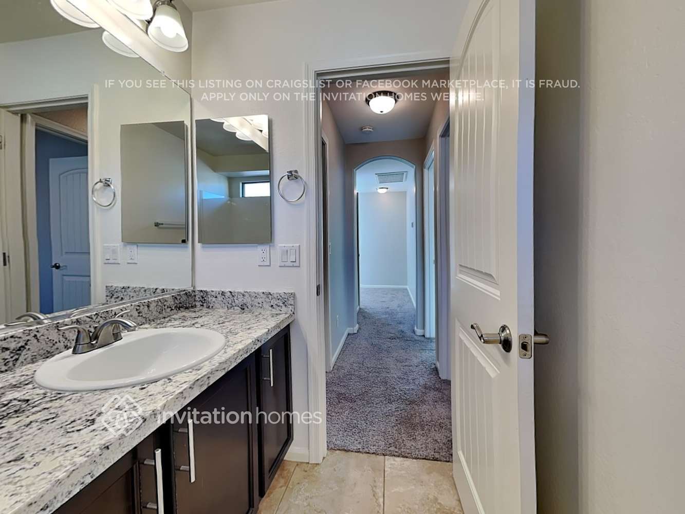 Building Photo - 1403 S Moccasin Trail