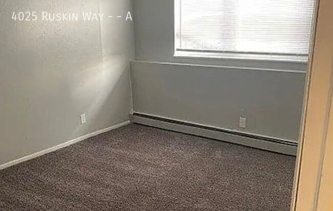 Building Photo - 4025 Ruskin Way