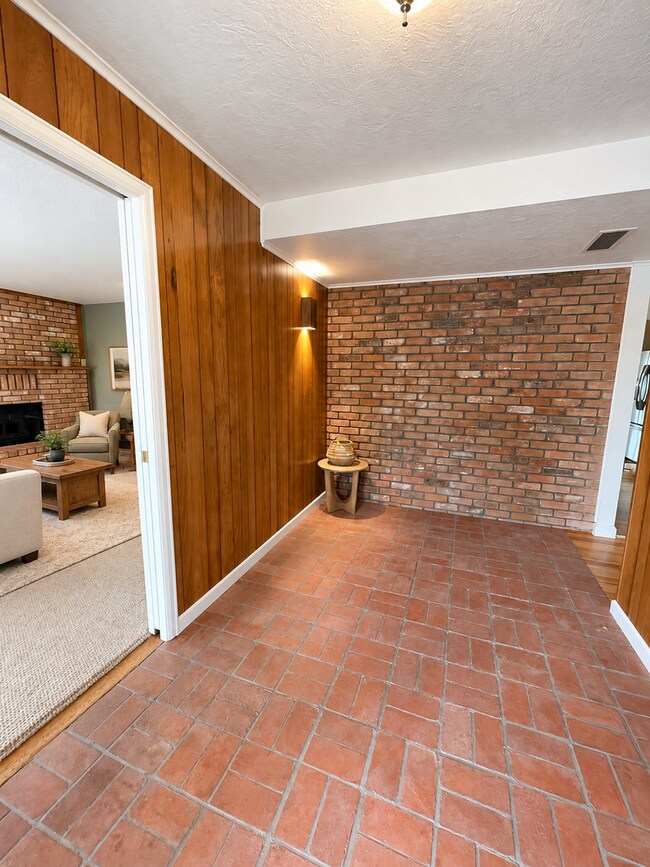Building Photo - 1032 Linden Gate Ct