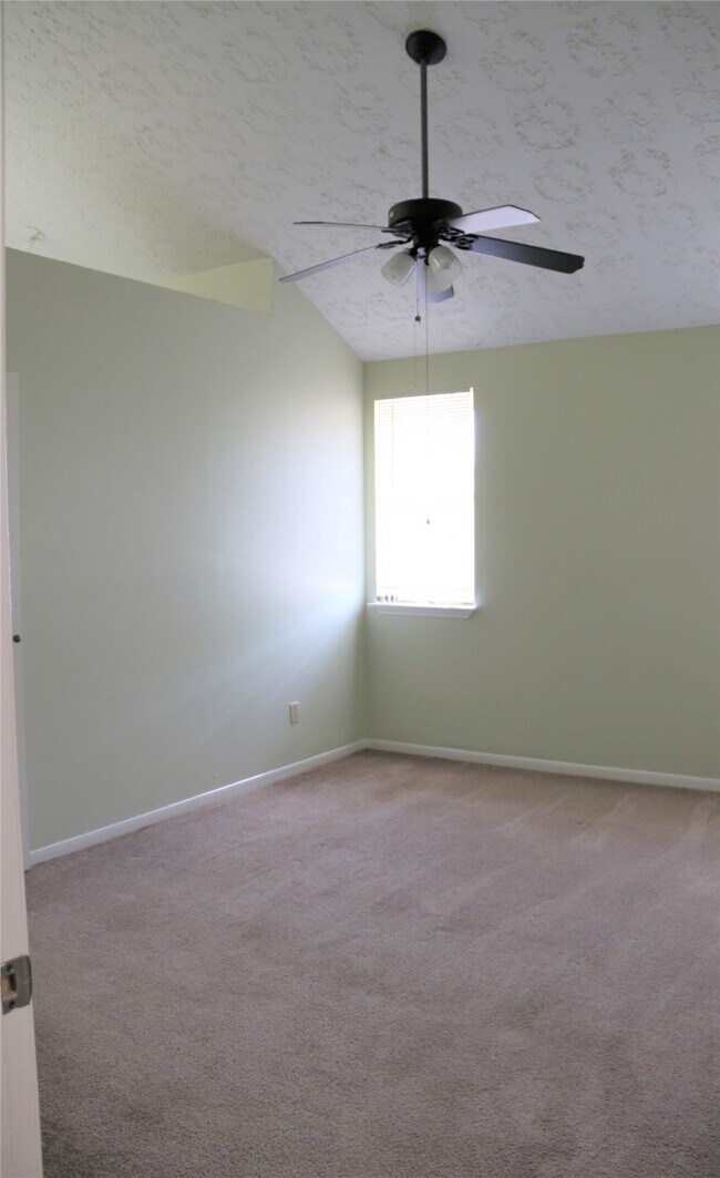 Building Photo - 8846 N Rylander Cir