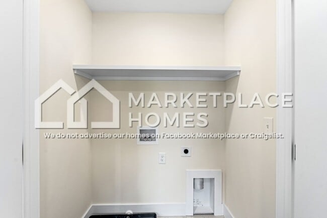 Building Photo - 107 Taverly Dr