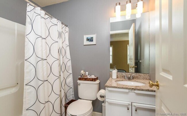 Building Photo - 902 Gray Fox Ln