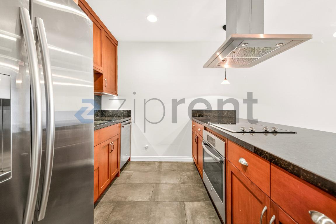 Building Photo - 14335 Huston St