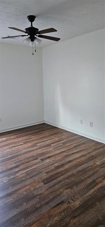 Building Photo - 740 Buena Vista Loop