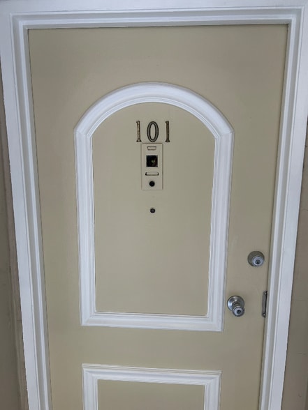 Building Photo - 7100 Hillside Ave