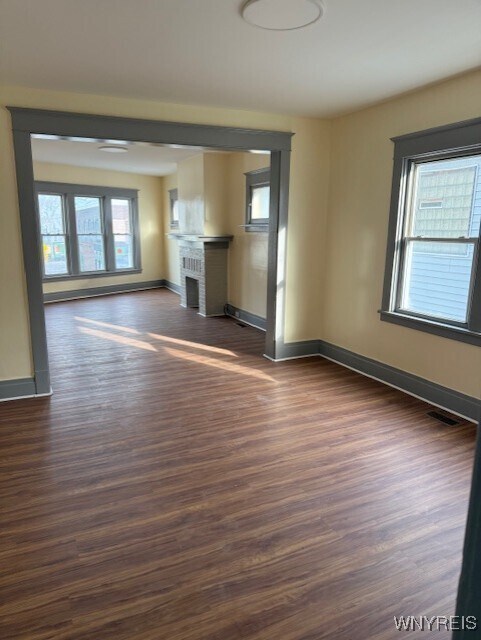 Building Photo - 2255 Genesee St