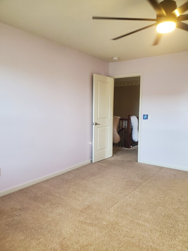 Building Photo - 13973 Catalina Dr