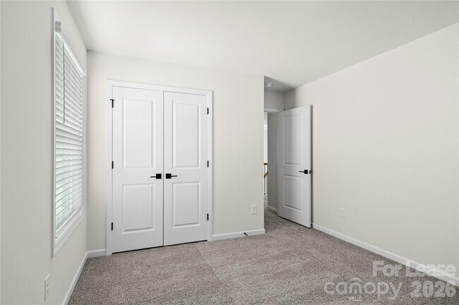 Building Photo - 7185 Sylvan Retreat Dr