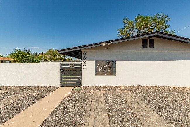 Building Photo - 6622 E Avalon Dr